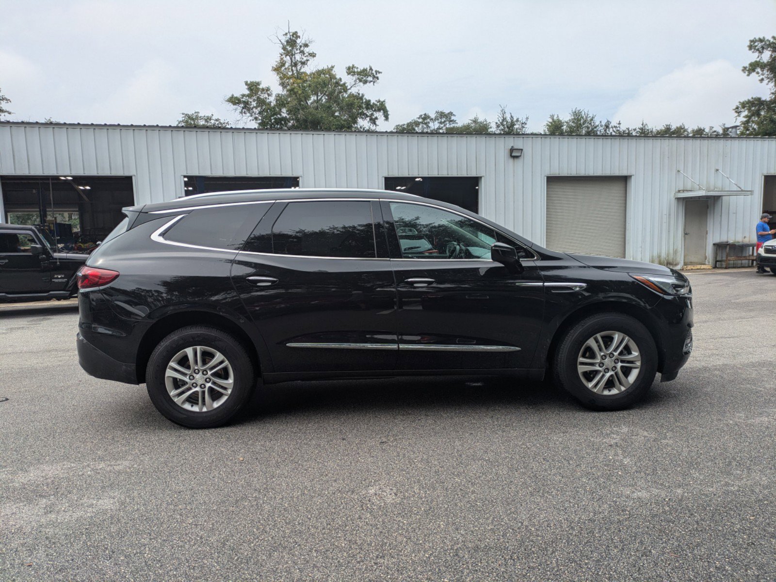 Used 2021 Buick Enclave Essence with VIN 5GAERBKW5MJ246309 for sale in Jacksonville, FL