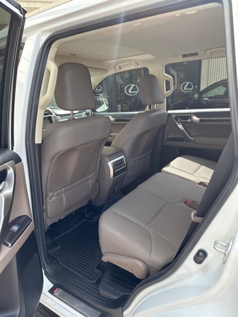 2020 Lexus GX 460 photo 4