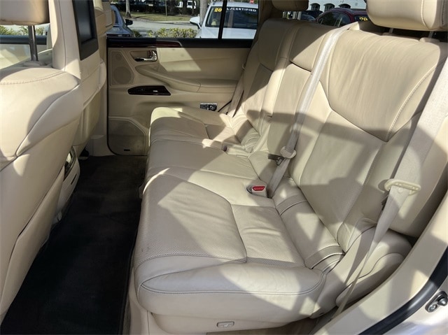 2013 Lexus LX 570 - Photo 23