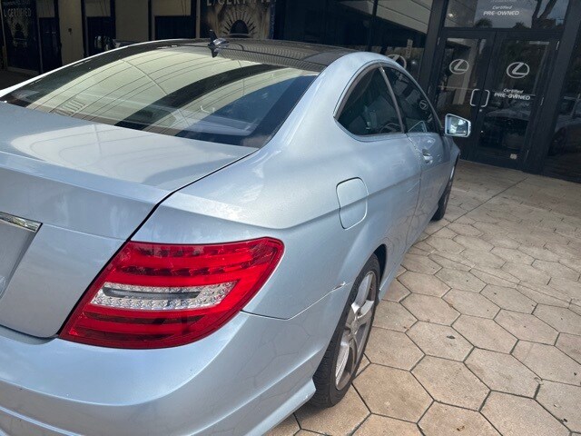2015 Mercedes Benz C 250 photo 2