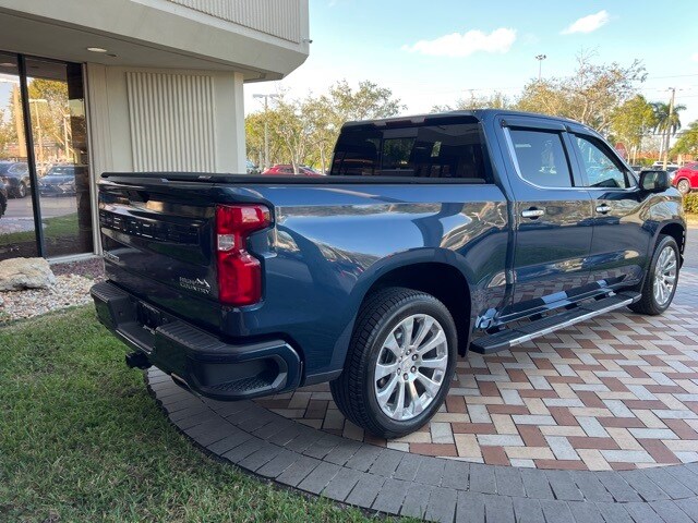 2019 Chevrolet Silverado 1500 High Country photo 4