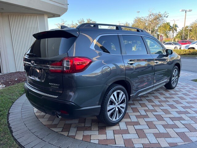 2021 Subaru Ascent Touring photo 4