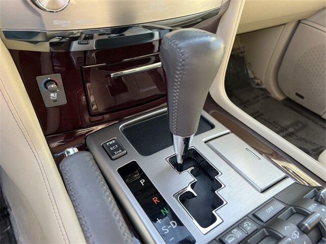 2013 Lexus LX 570 - Photo 20