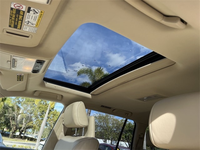 2013 Lexus LX 570 - Photo 22