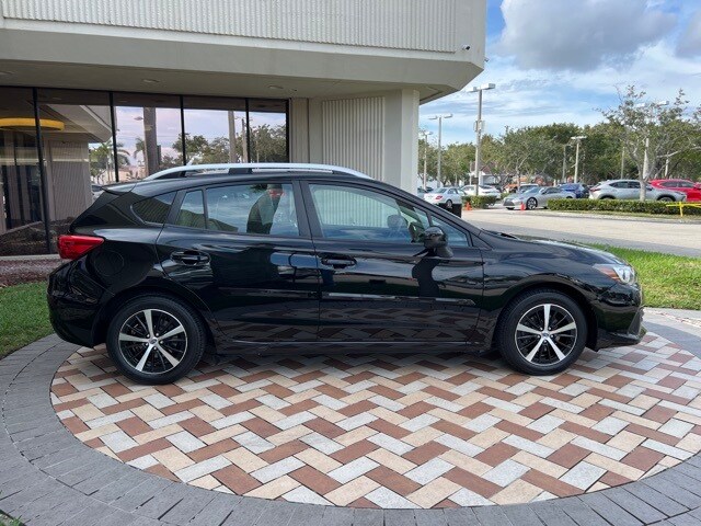 2020 Subaru Impreza Premium photo 3