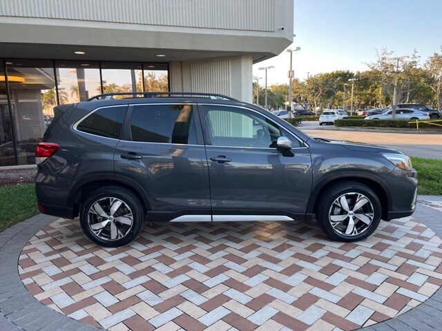 2020 Subaru Forester Touring photo 3