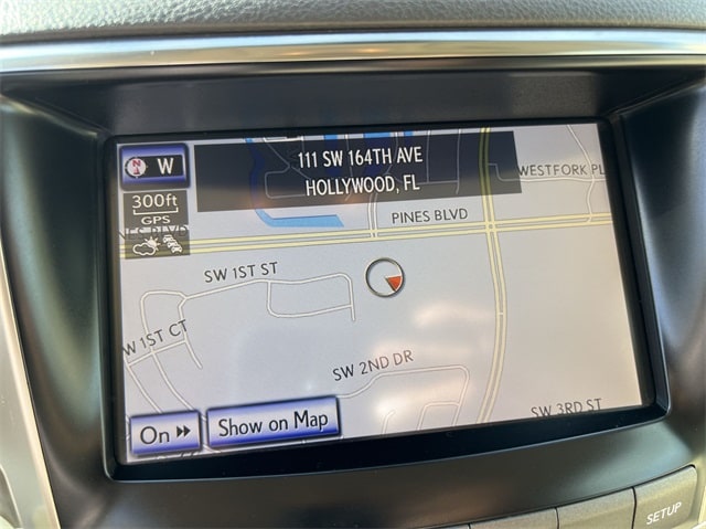 2013 Lexus LX 570 - Photo 18