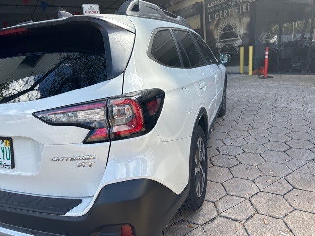 2020 Subaru Outback Limited XT photo 2