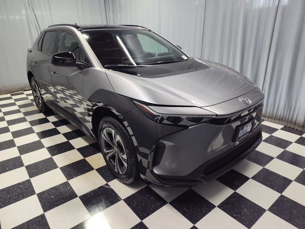 Used 2024 Toyota bZ4X XLE with VIN JTMABACA6RA080937 for sale in Portland, OR