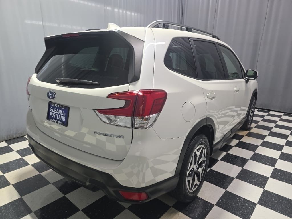Used 2023 Subaru Forester Premium SUV