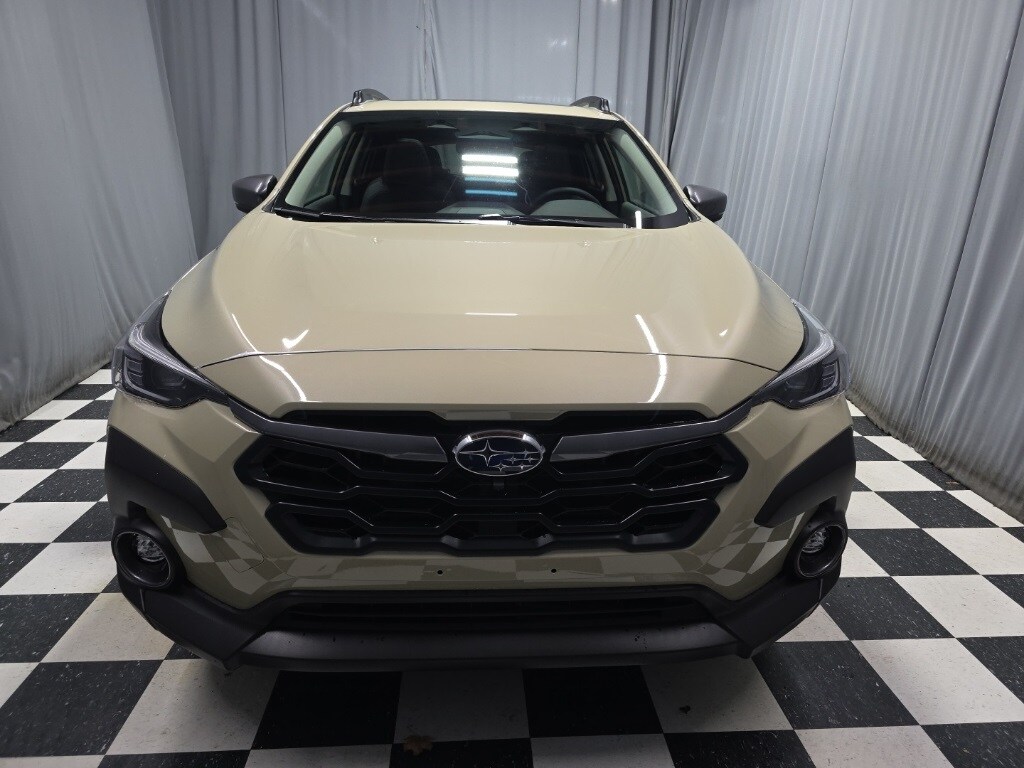 2026 Subaru Crosstrek Limited Hybrid photo 2