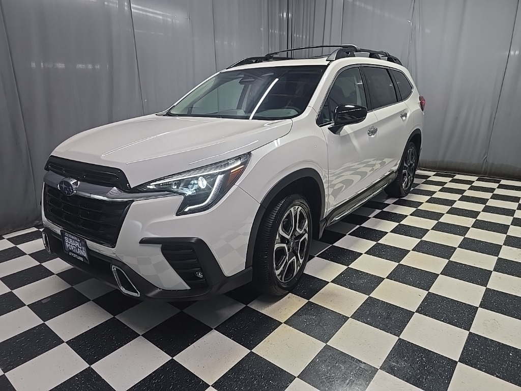 2025 Subaru Ascent Touring's photo