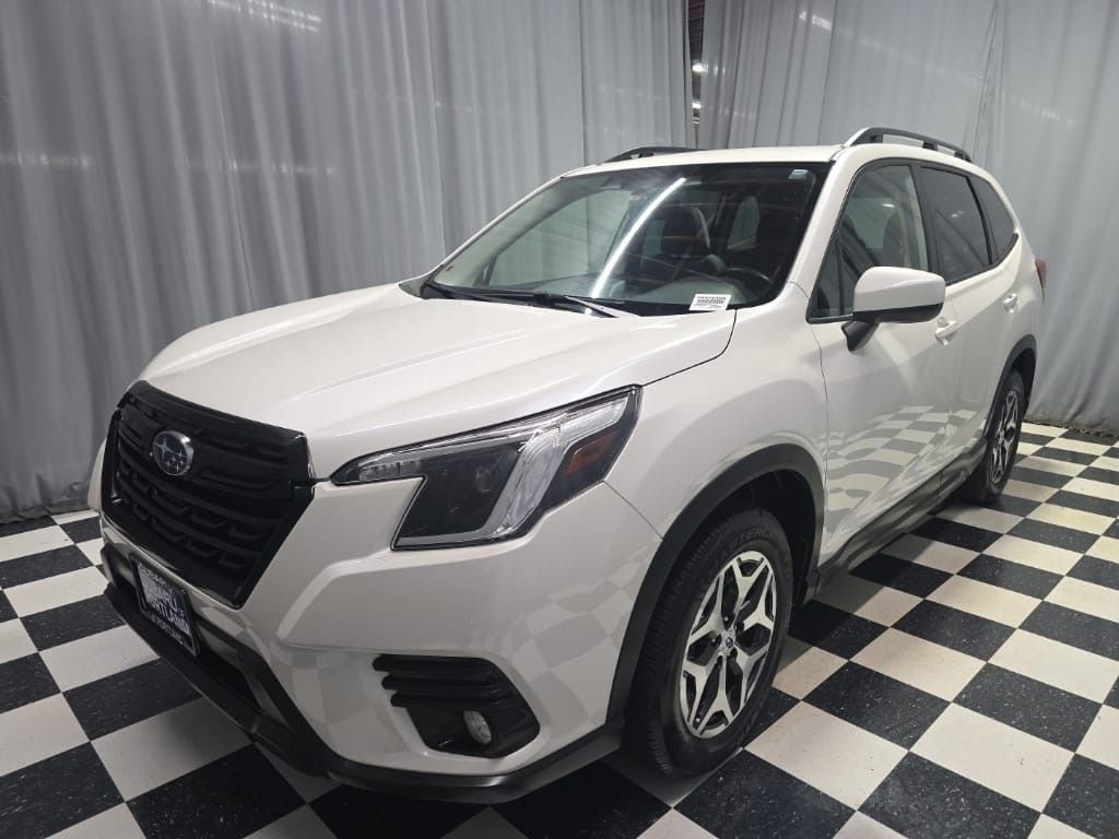 Used 2023 Subaru Forester Premium SUV