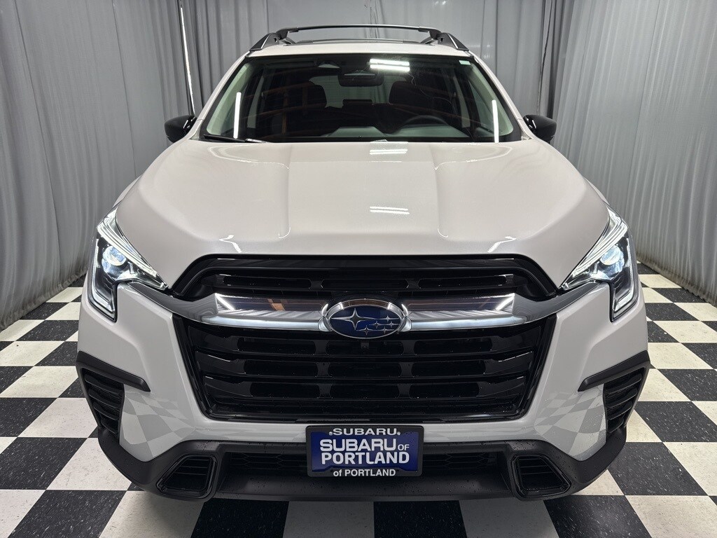 2025 Subaru Ascent Limited photo 2