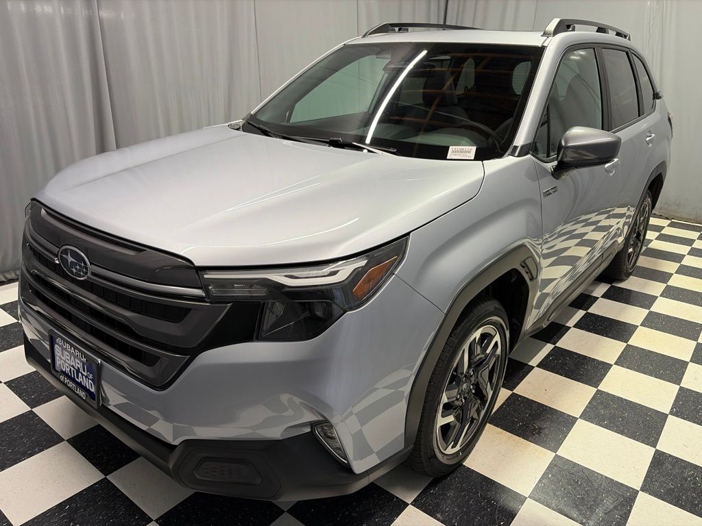 2026 Subaru Forester Premium Hybrid's photo