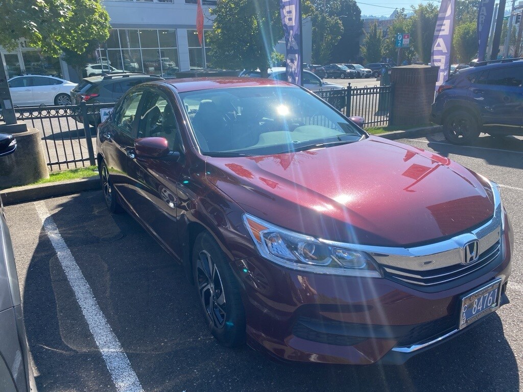 2016 Honda Accord LX photo 2