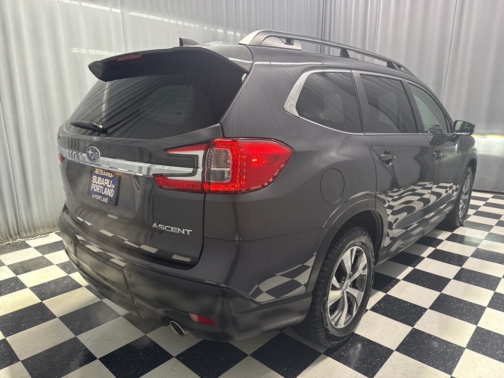 2023 Subaru Ascent Premium photo 2