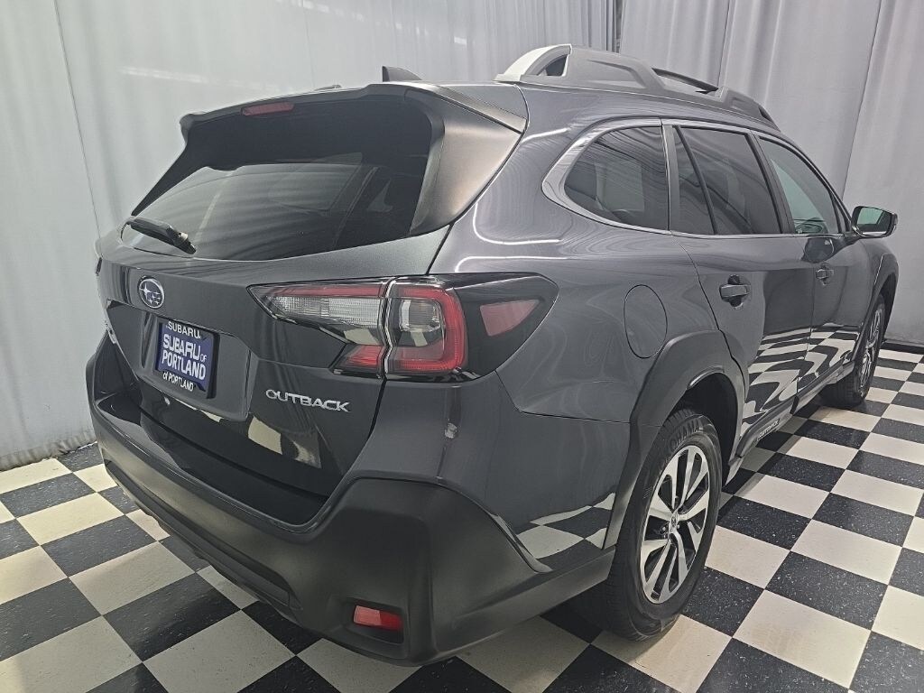 Used 2024 Subaru Outback Premium SUV