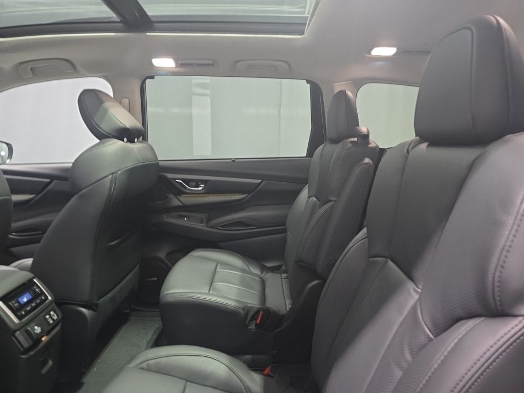 2026 Subaru Ascent Onyx Edition-Touring - Photo 9