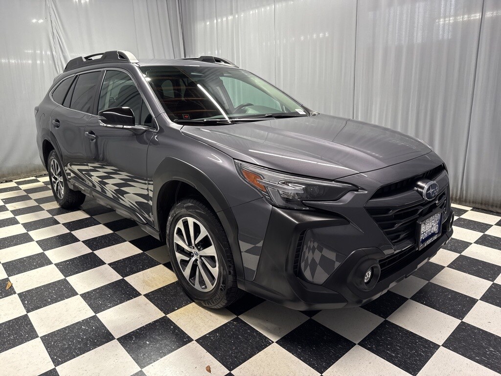 2025 Subaru Outback Premium photo 2