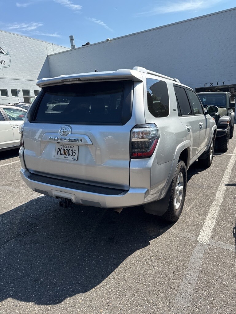 2014 Toyota 4Runner SR5 photo 2