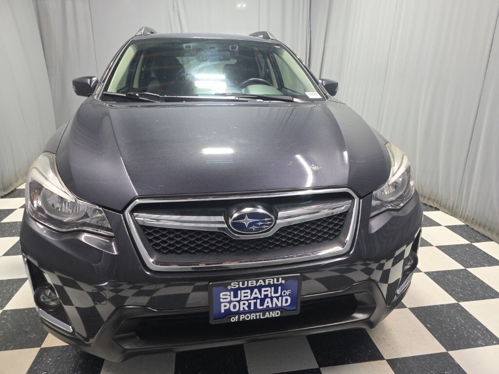 2016 Subaru Crosstrek 2.0i Limited photo 2