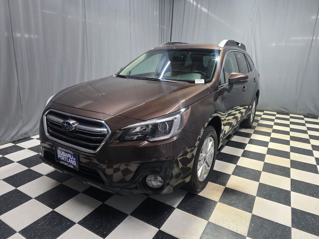 2019 Subaru Outback 2.5i Premium's photo