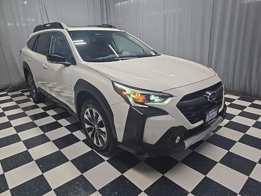 2023 Subaru Outback Limited photo 3