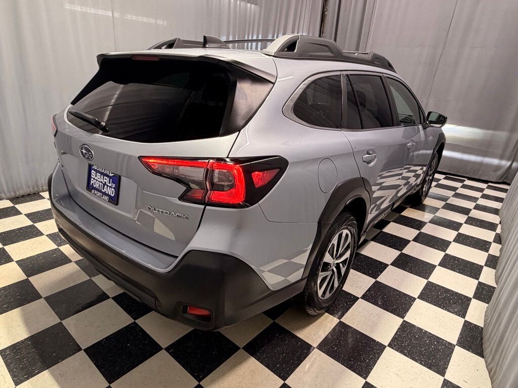 Used 2024 Subaru Outback Premium SUV