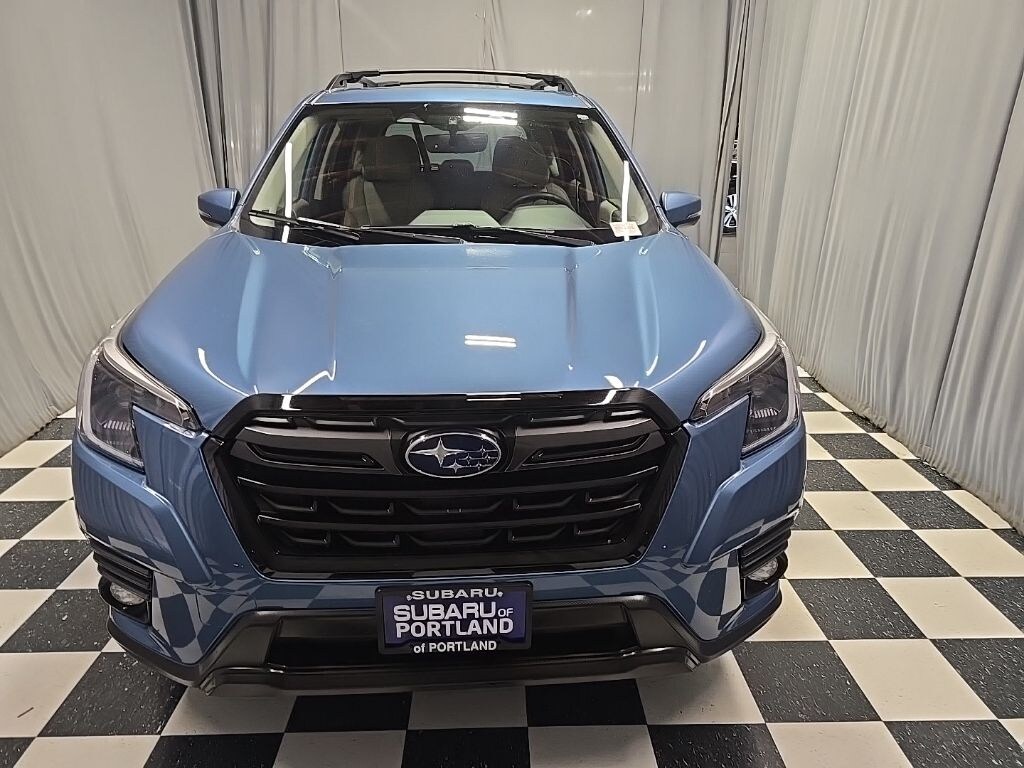 Used 2023 Subaru Forester Limited SUV