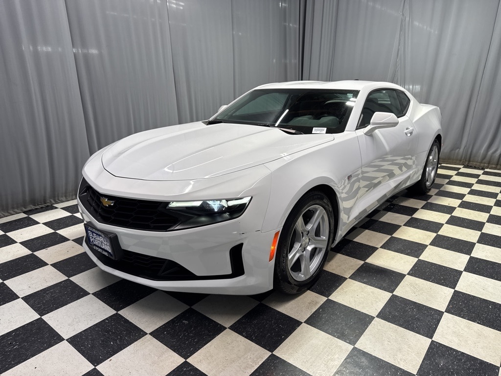 2023 Chevrolet Camaro 1LT's photo