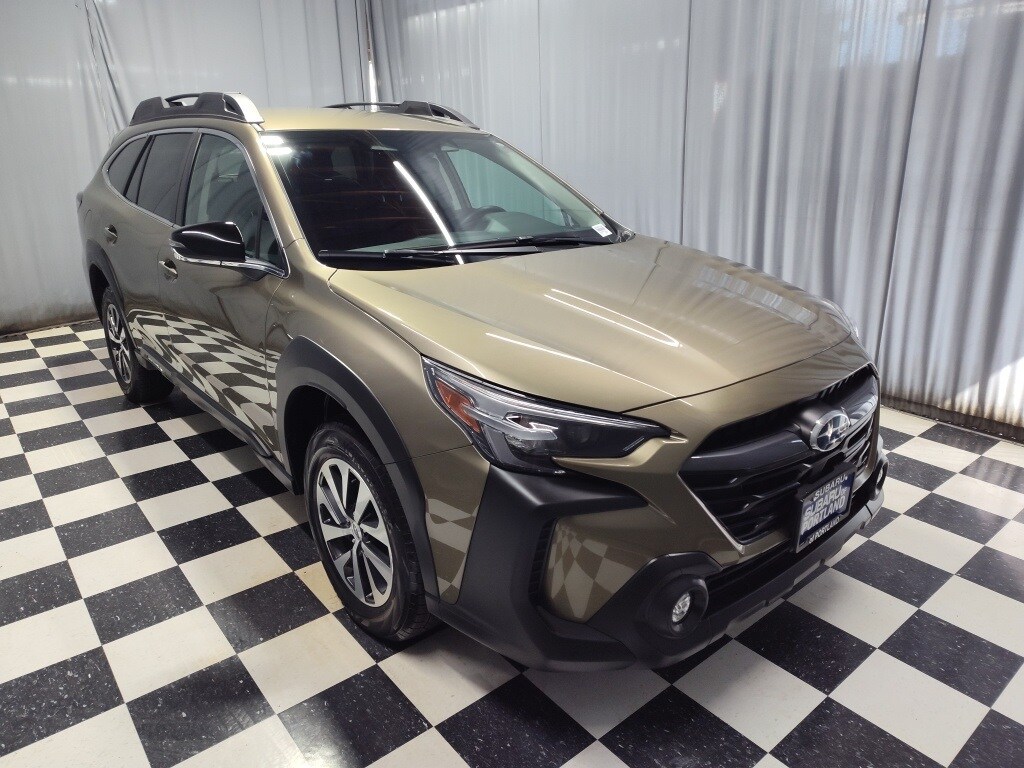 2024 Subaru Outback Premium photo 2