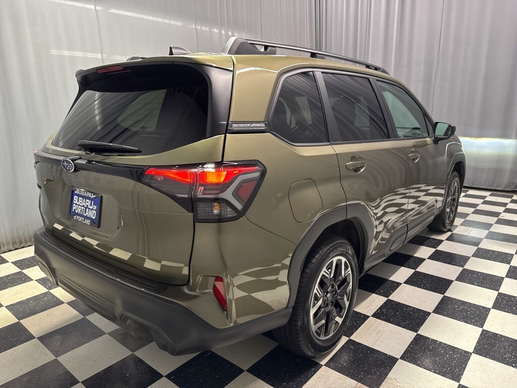 2026 Subaru Forester Premium Base photo 4