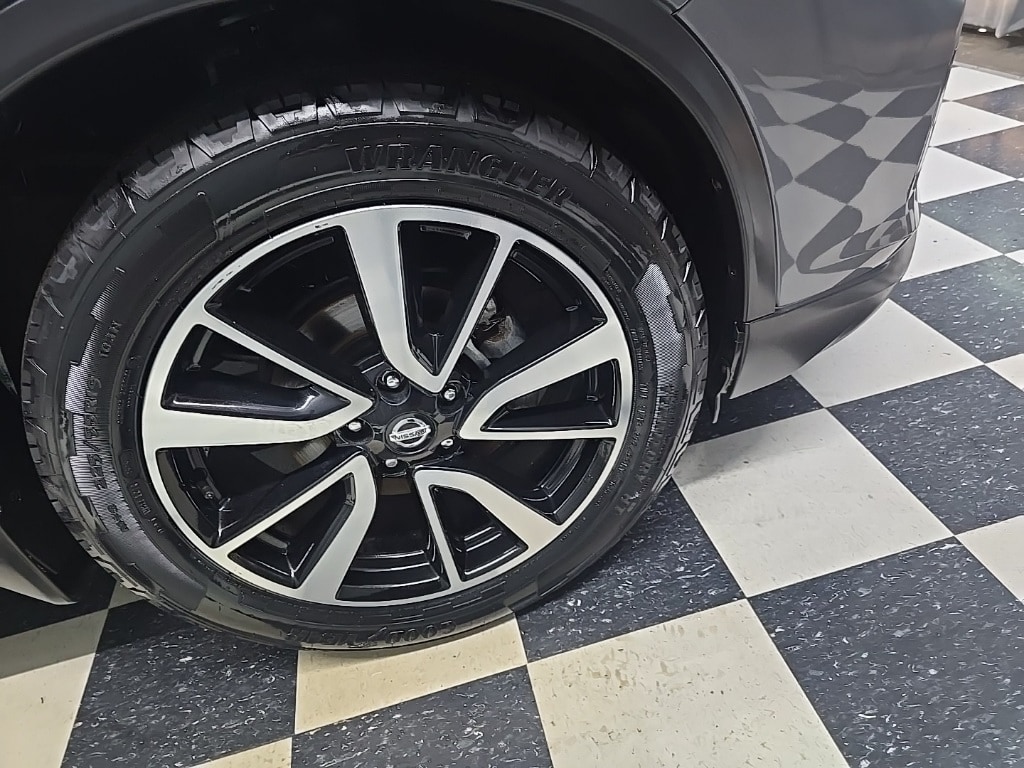 Used 2019 Nissan Rogue SL SUV