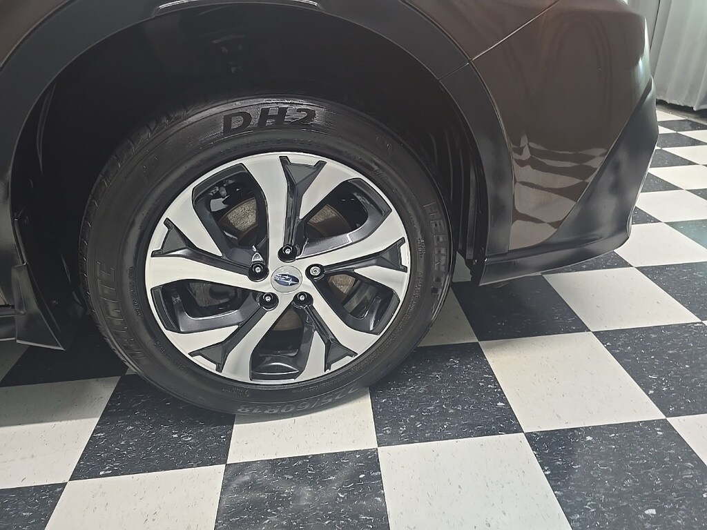 2021 Subaru Outback Limited photo 4