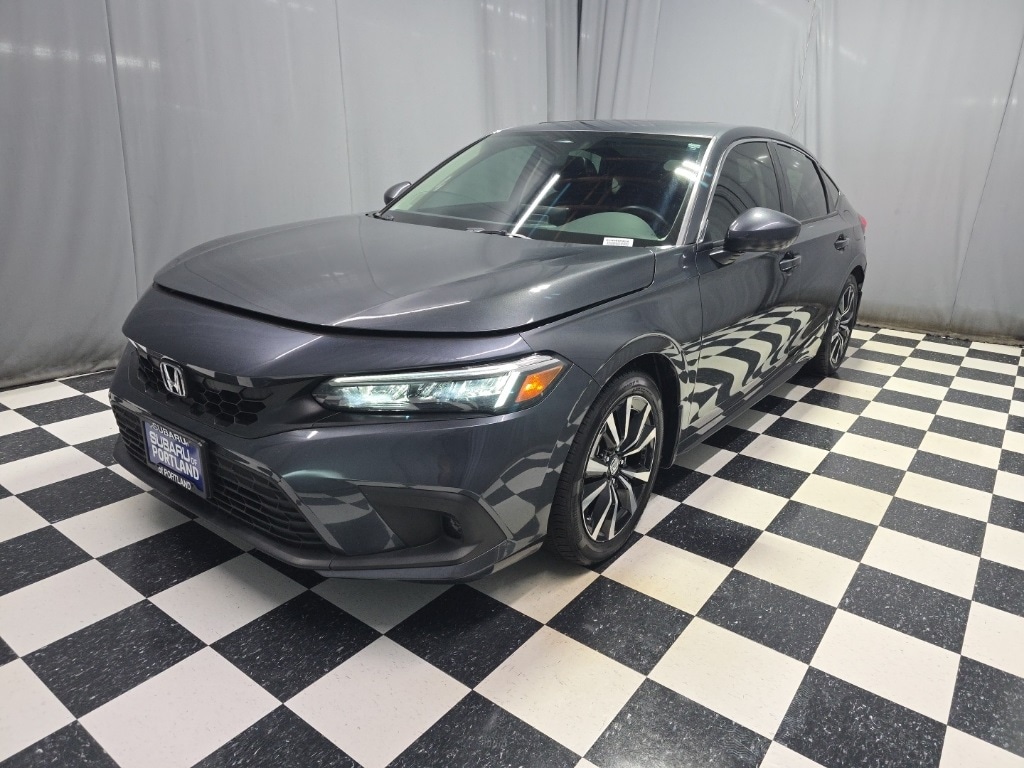 Used 2024 Honda Civic EX-L Hatchback