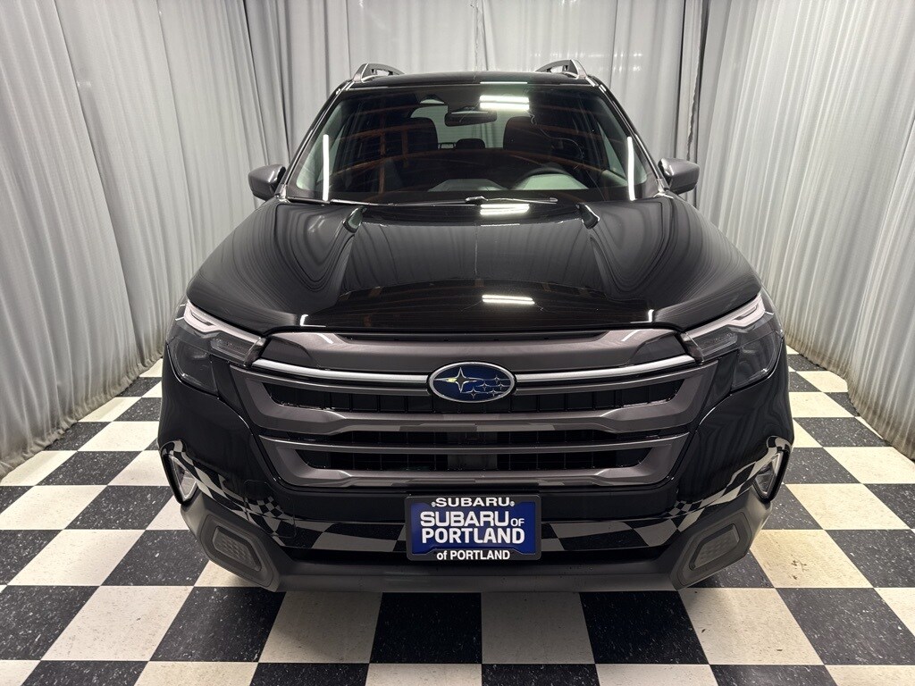 2026 Subaru Forester Premium photo 2