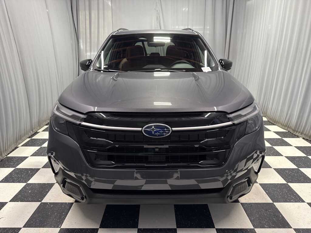 2025 Subaru Forester Touring photo 2