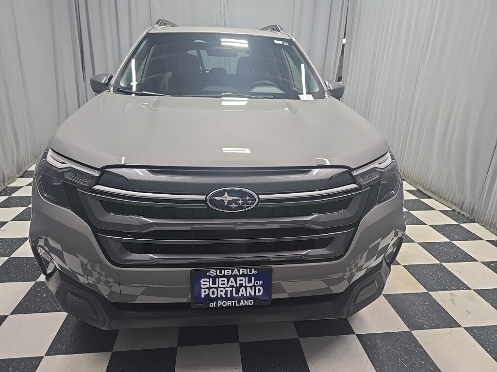 2025 Subaru Forester Premium photo 2