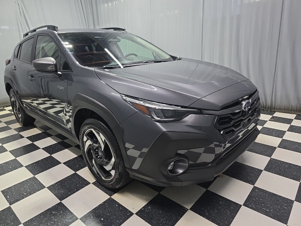 2026 Subaru Crosstrek Limited Hybrid photo 3