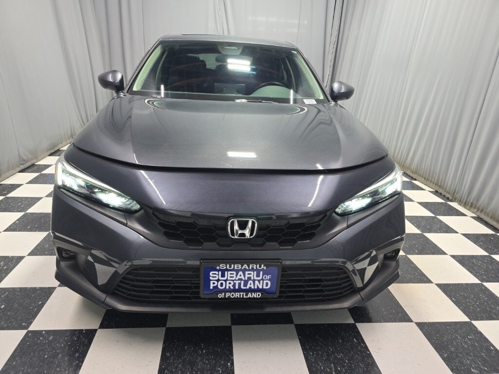 Used 2024 Honda Civic EX-L Hatchback