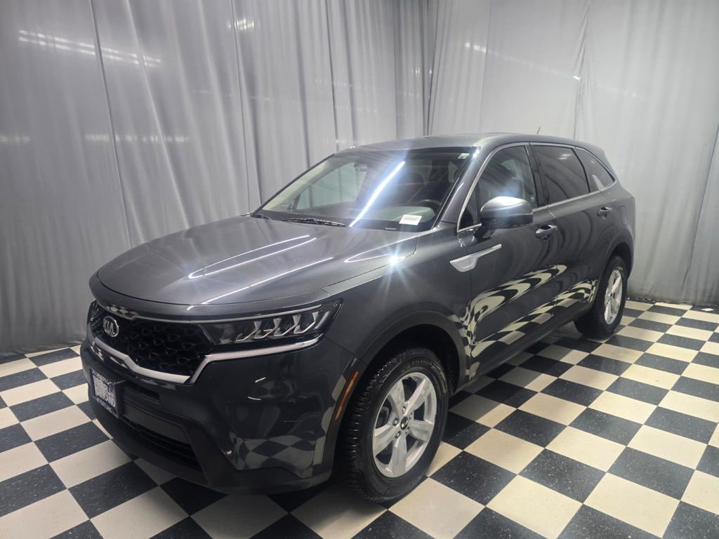 Used 2021 Kia Sorento LX SUV