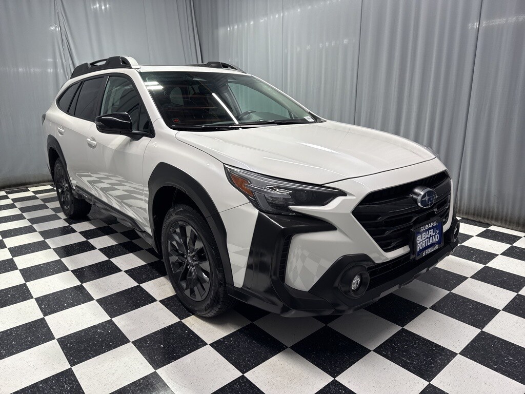 2023 Subaru Outback Onyx Edition photo 2