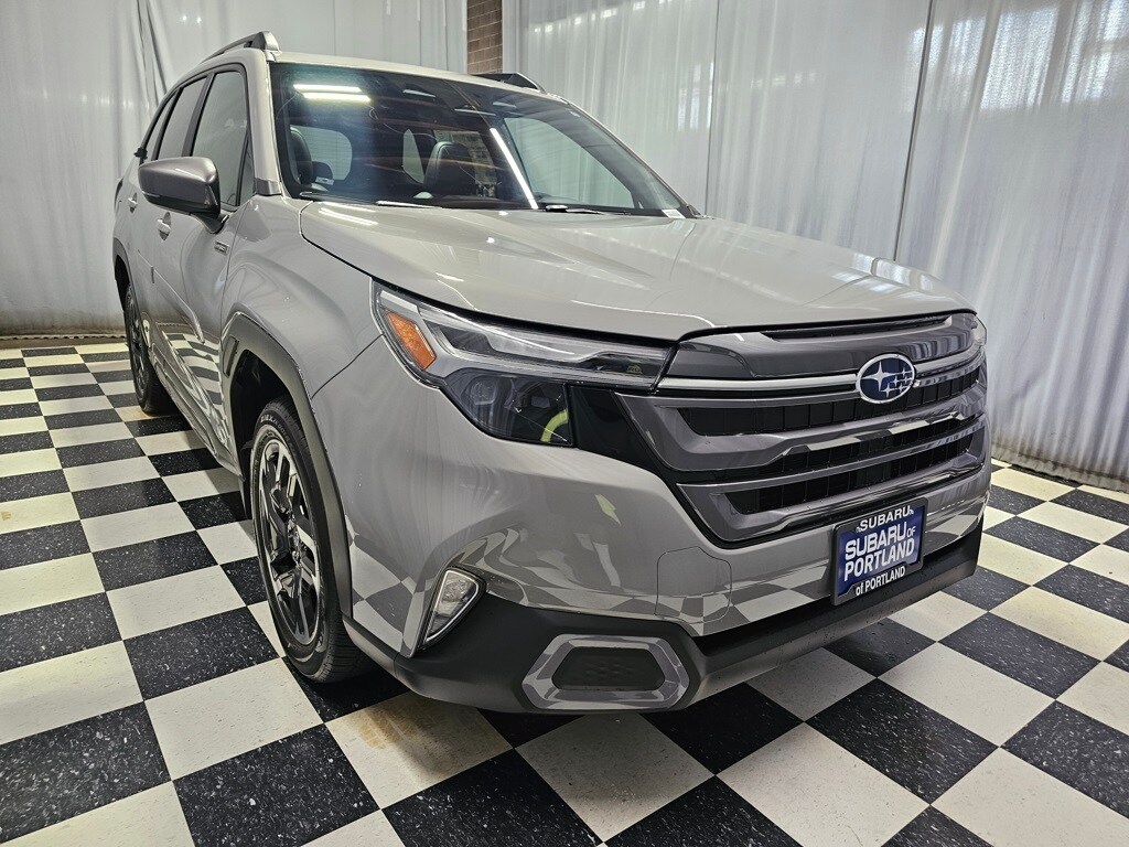 2025 Subaru Forester Limited photo 3