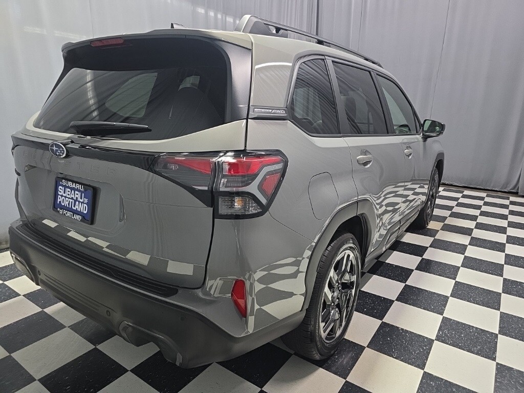 2025 Subaru Forester Limited photo 2