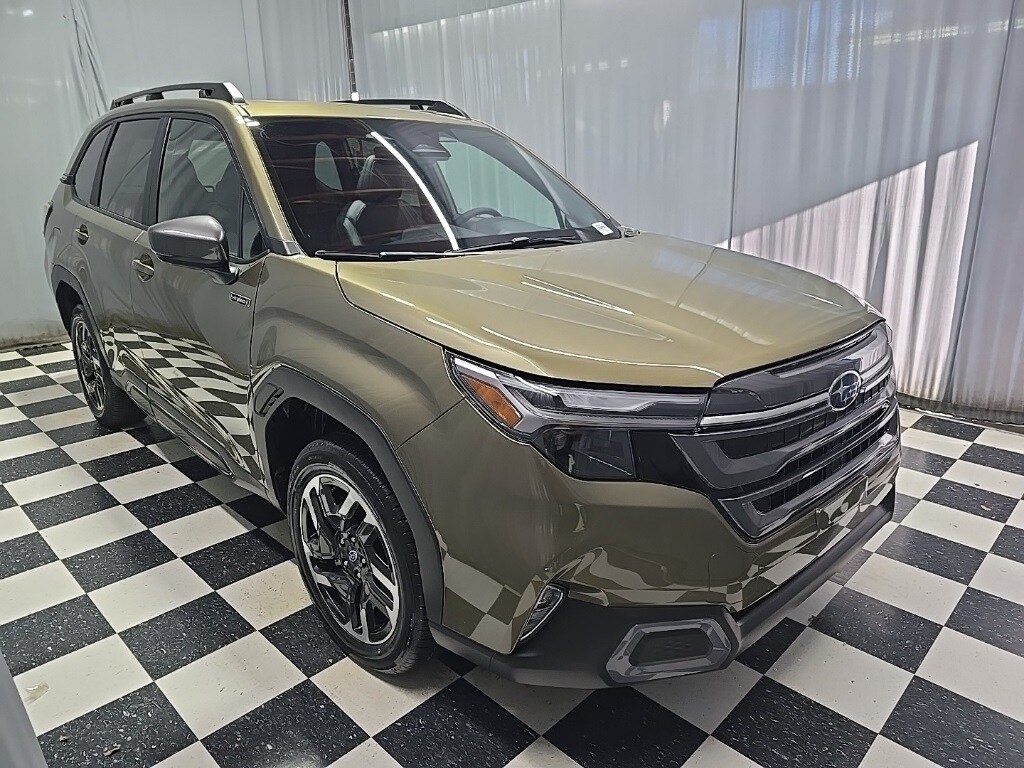 2025 Subaru Forester Limited photo 3