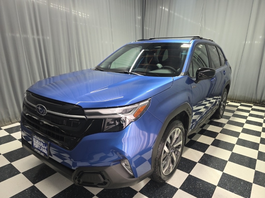 2025 Subaru Forester Touring's photo