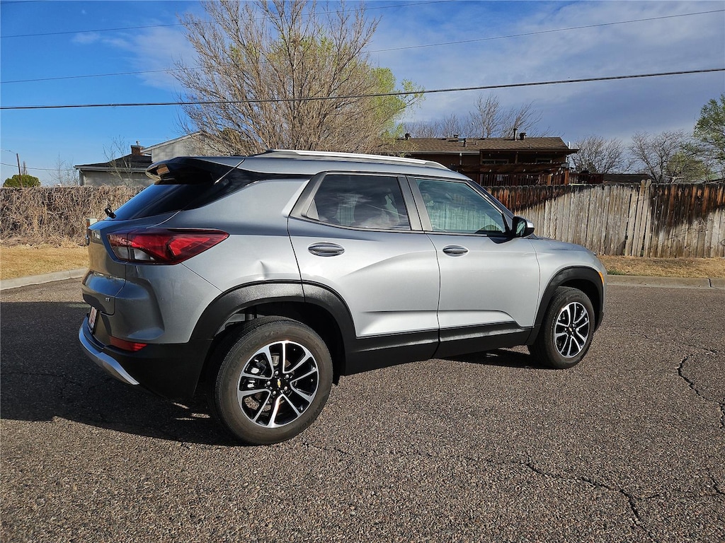Used 2025 Chevrolet Trailblazer LT SUV