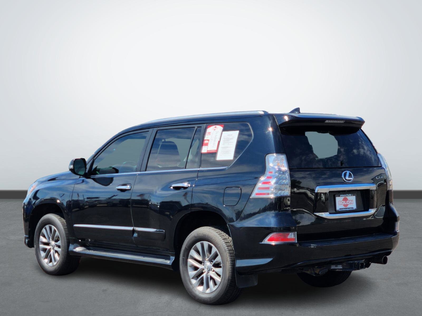 2017 Lexus GX 460 photo 3
