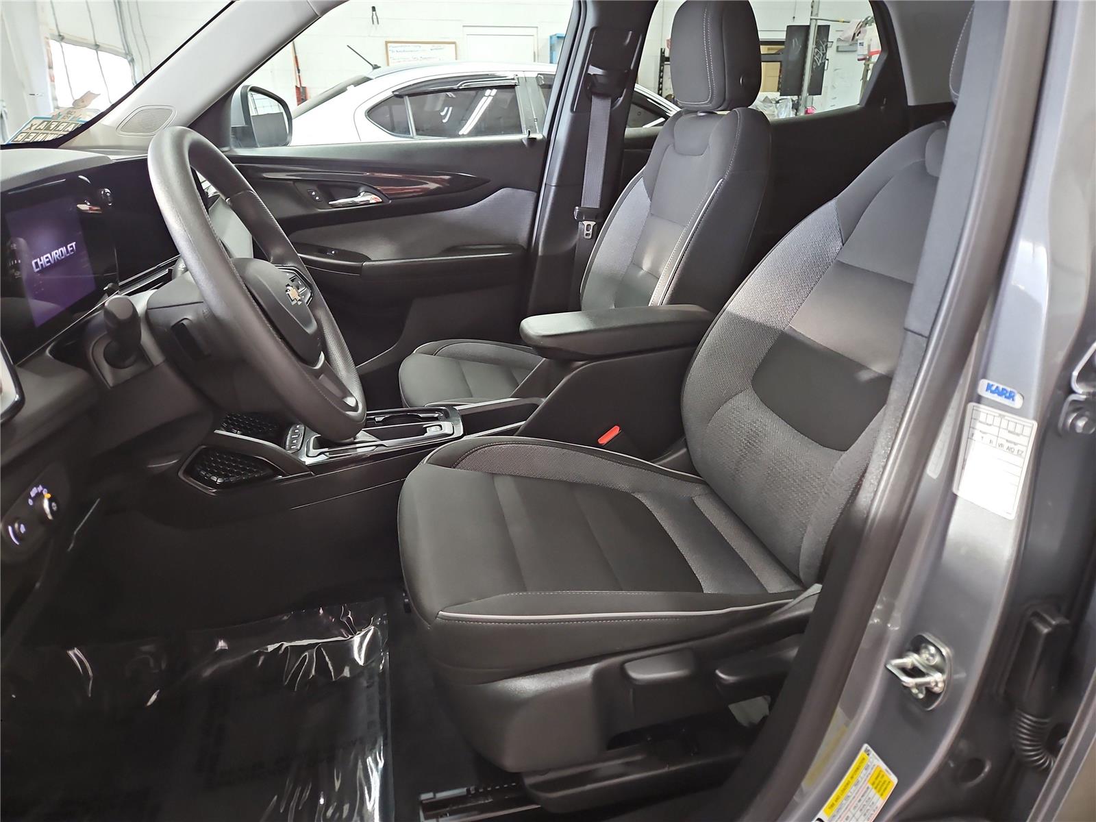 2025 Chevrolet Trailblazer LT - Photo 8